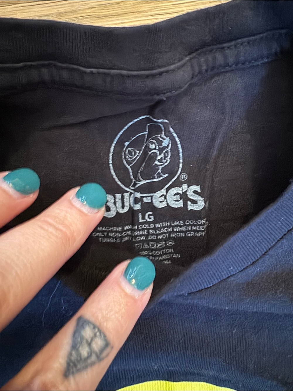 Buc-ee’s Tee - Picture 2 of 4